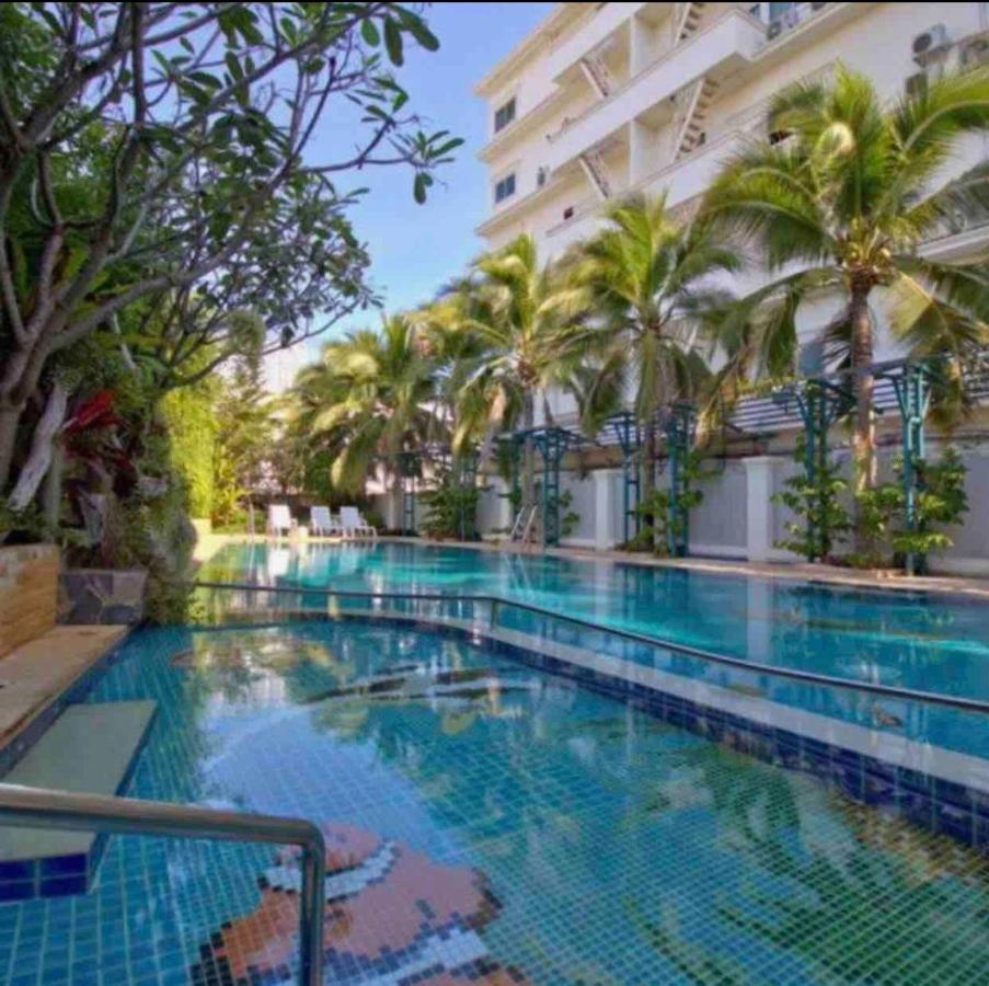 Baan Klang Condo Hotel HHQ Eksteriør billede
