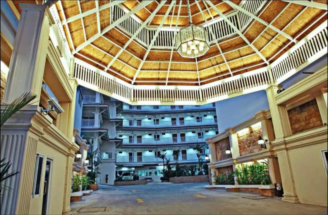 Baan Klang Condo Hotel HHQ Eksteriør billede